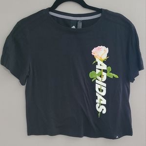 Adidas‎ black crop top with rose Small
